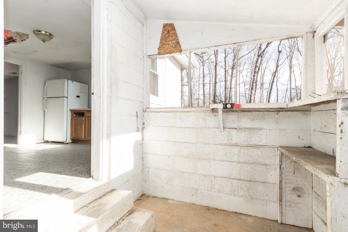 15302 SPOTSWOOD FURNACE RD, FREDERICKSBURG, Virginia 22407, 2 Bedrooms Bedrooms, ,2 BathroomsBathrooms,Residential,For sale,15302 SPOTSWOOD FURNACE RD,VASP2038924 MLS # VASP2038924