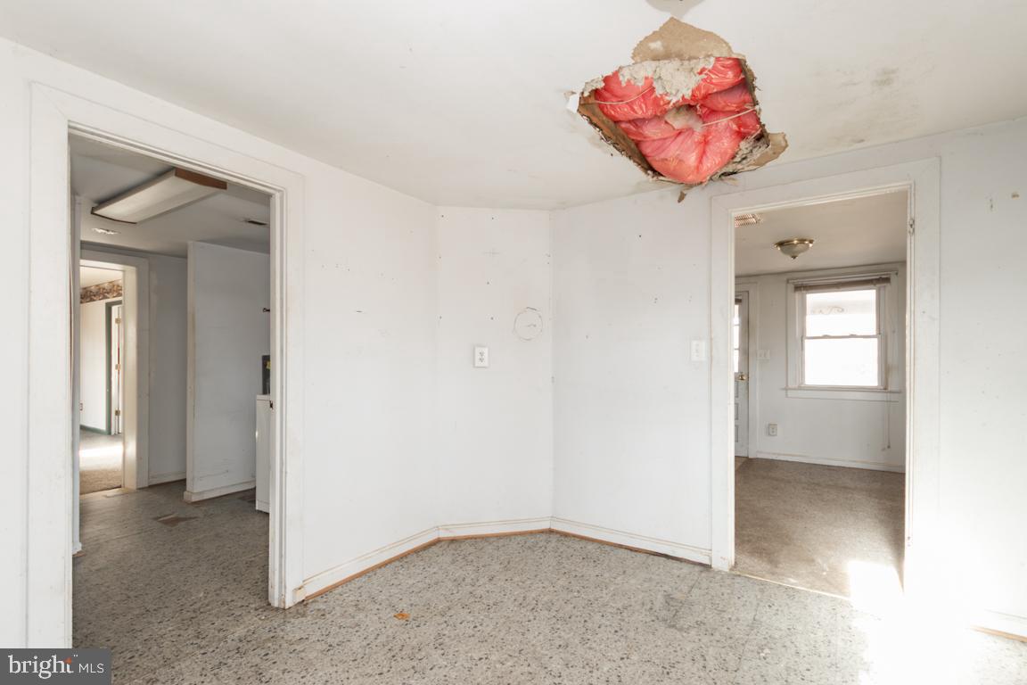 15302 SPOTSWOOD FURNACE RD, FREDERICKSBURG, Virginia 22407, 2 Bedrooms Bedrooms, ,2 BathroomsBathrooms,Residential,For sale,15302 SPOTSWOOD FURNACE RD,VASP2038924 MLS # VASP2038924