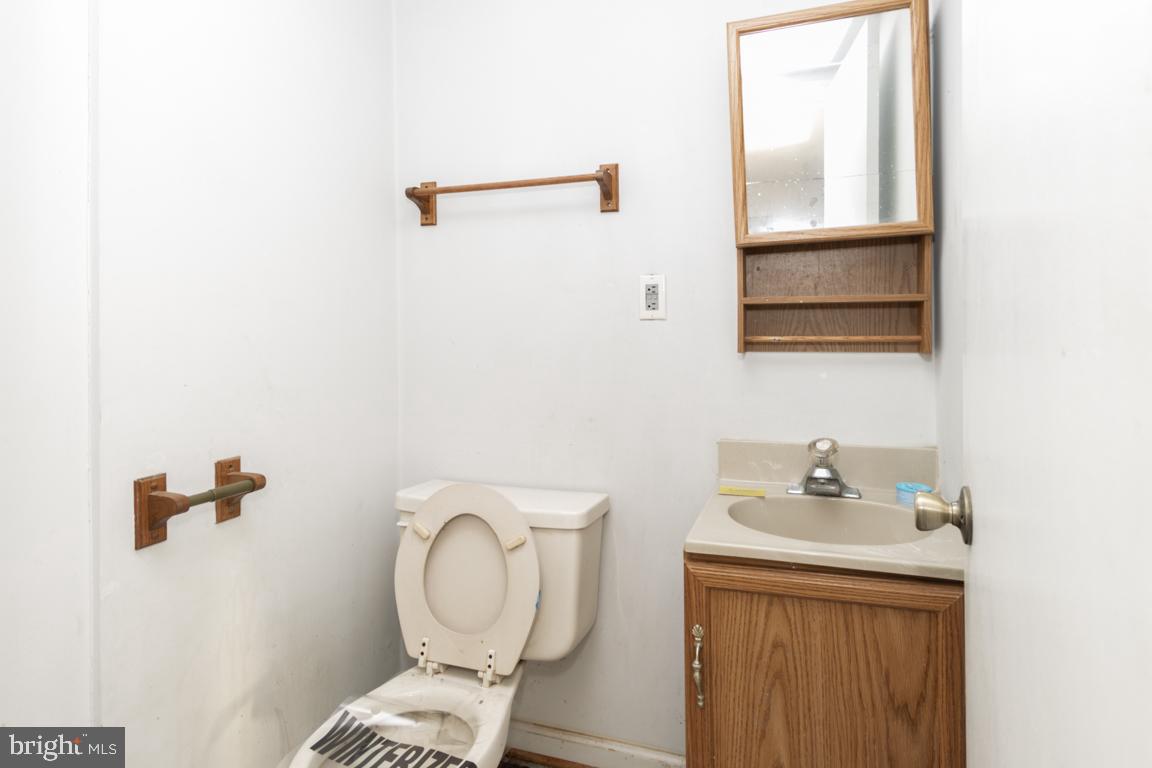 15302 SPOTSWOOD FURNACE RD, FREDERICKSBURG, Virginia 22407, 2 Bedrooms Bedrooms, ,2 BathroomsBathrooms,Residential,For sale,15302 SPOTSWOOD FURNACE RD,VASP2038924 MLS # VASP2038924