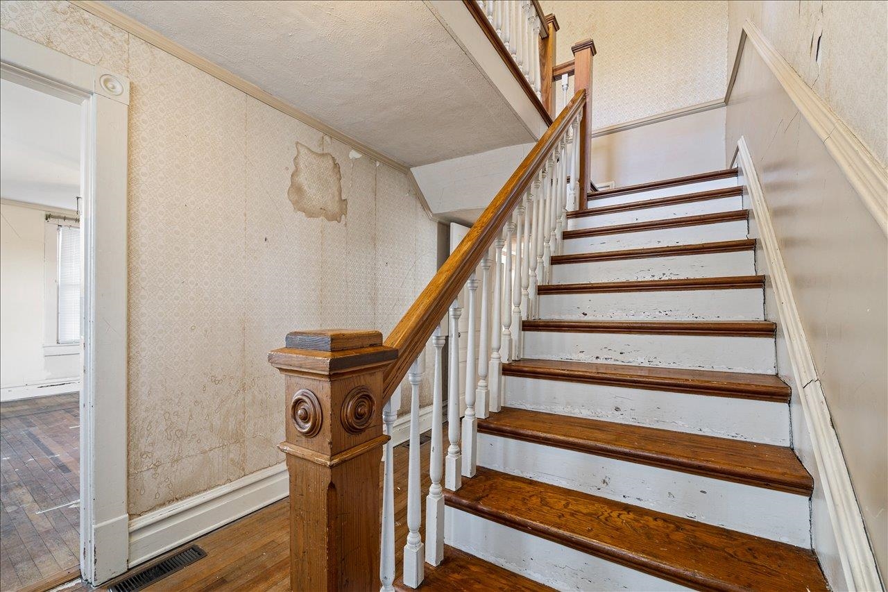 35 TINKLING SPRING RD, FISHERSVILLE, Virginia 22939, ,Residential,35 TINKLING SPRING RD,672880 MLS # 672880