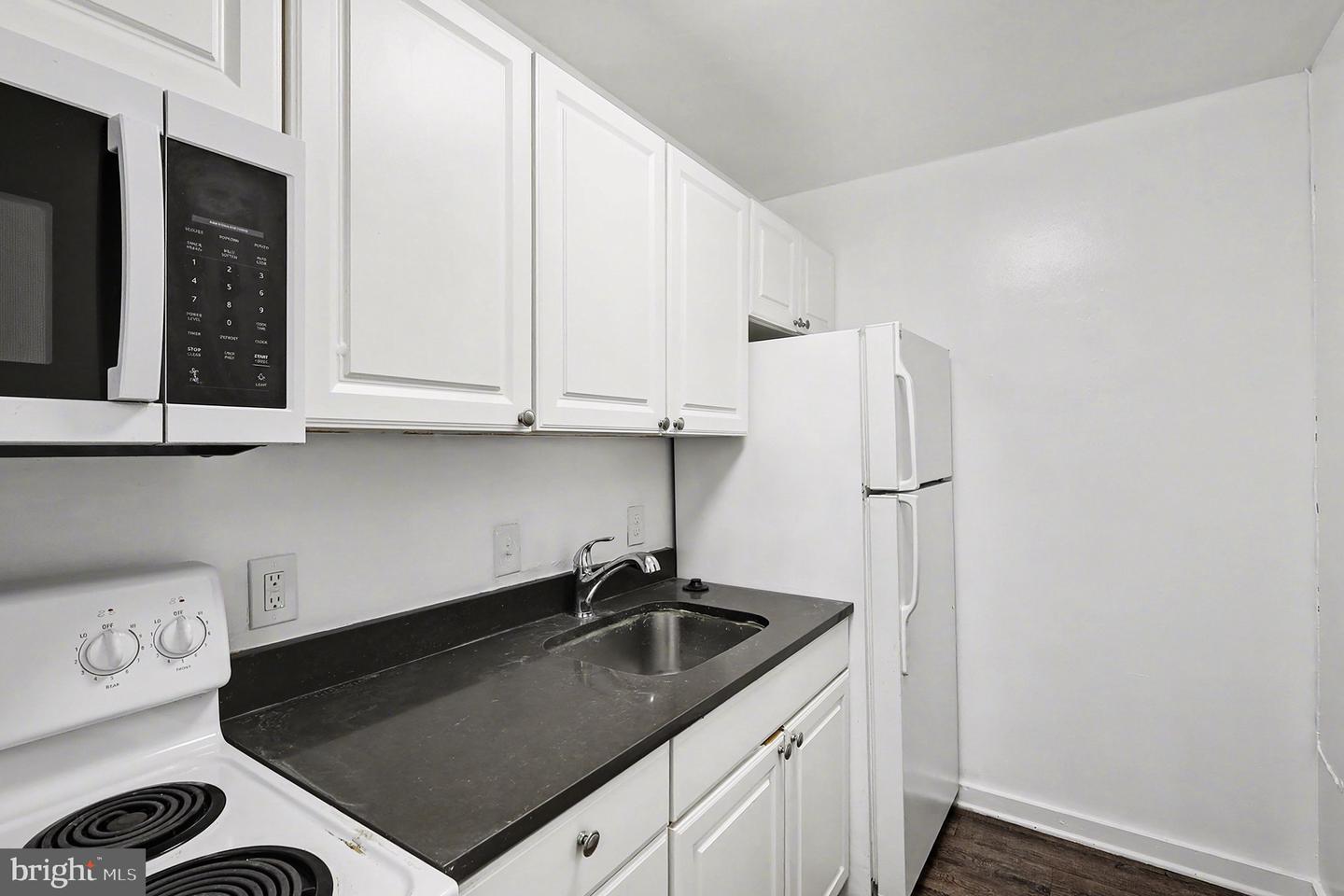 2 AUBURN CT #B, ALEXANDRIA, Virginia 22305, 2 Bedrooms Bedrooms, ,1 BathroomBathrooms,Residential,For sale,2 AUBURN CT #B,VAAX2053620 MLS # VAAX2053620 2 AUBURN CT #B, ALEXANDRIA, Virginia 22305, 2 Bedrooms Bedrooms, ,1 BathroomBathrooms,Residential,For sale,2 AUBURN CT #B,VAAX2053620 MLS # VAAX2053620