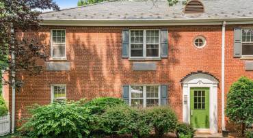 2 AUBURN CT #B, ALEXANDRIA, Virginia 22305, 2 Bedrooms Bedrooms, ,1 BathroomBathrooms,Residential,For sale,2 AUBURN CT #B,VAAX2053620 MLS # VAAX2053620