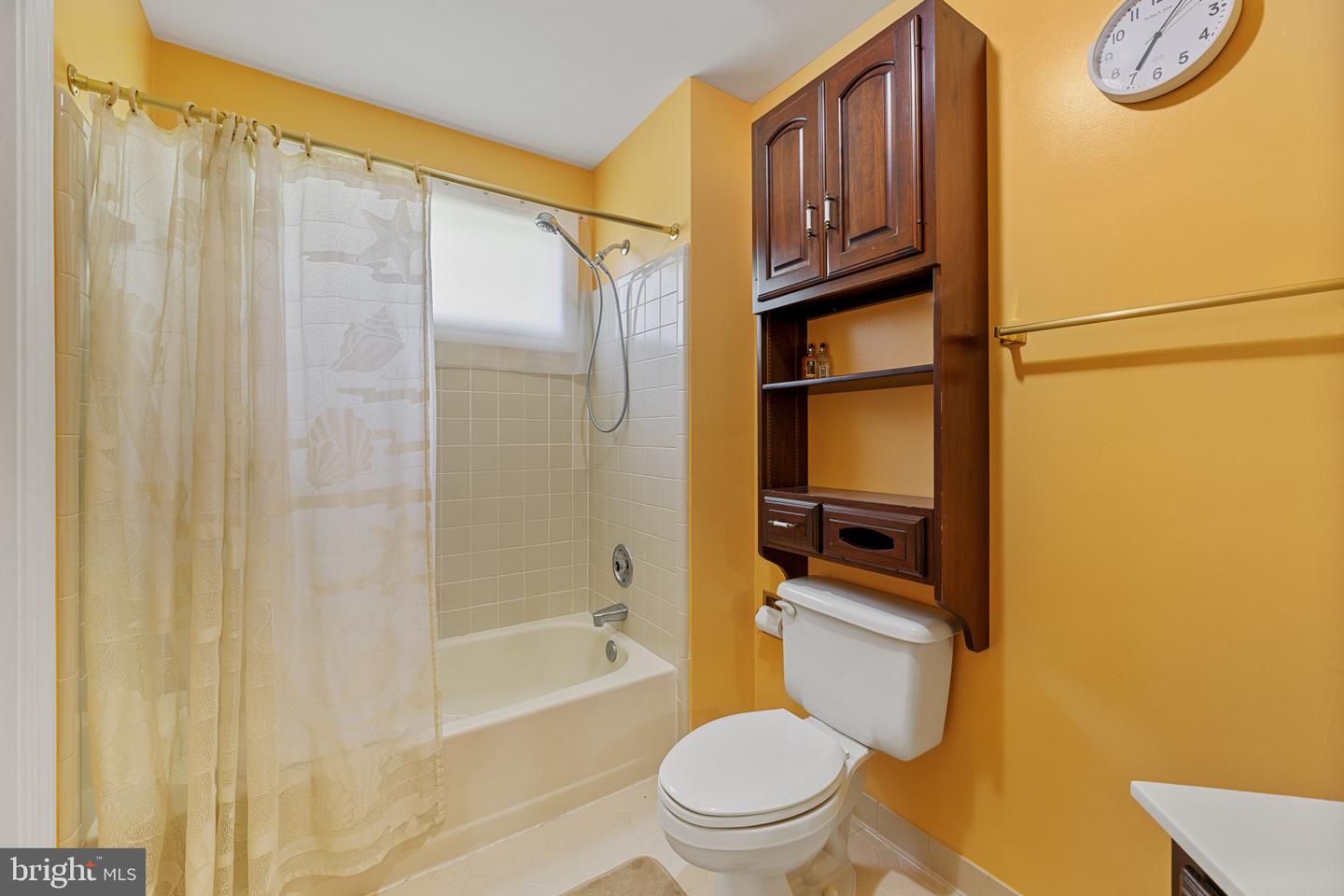 15900 MONCURE DR, DUMFRIES, Virginia 22025, 3 Bedrooms Bedrooms, 8 Rooms Rooms,3 BathroomsBathrooms,Residential,For sale,15900 MONCURE DR,VAPW2104652 MLS # VAPW2104652