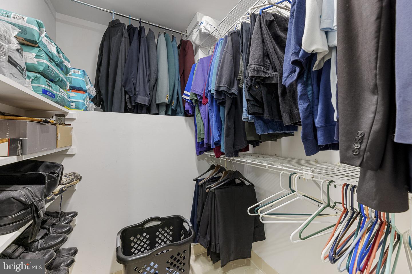 15900 MONCURE DR, DUMFRIES, Virginia 22025, 3 Bedrooms Bedrooms, 8 Rooms Rooms,3 BathroomsBathrooms,Residential,For sale,15900 MONCURE DR,VAPW2104652 MLS # VAPW2104652