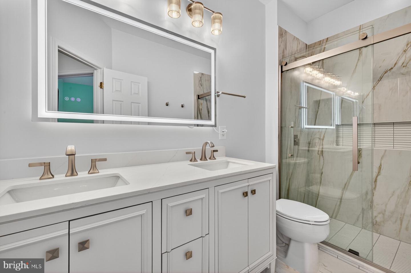 43656 RIVERPOINT DR, LEESBURG, Virginia 20176, 5 Bedrooms Bedrooms, 9 Rooms Rooms,3 BathroomsBathrooms,Residential,For sale,43656 RIVERPOINT DR,VALO2110894 MLS # VALO2110894