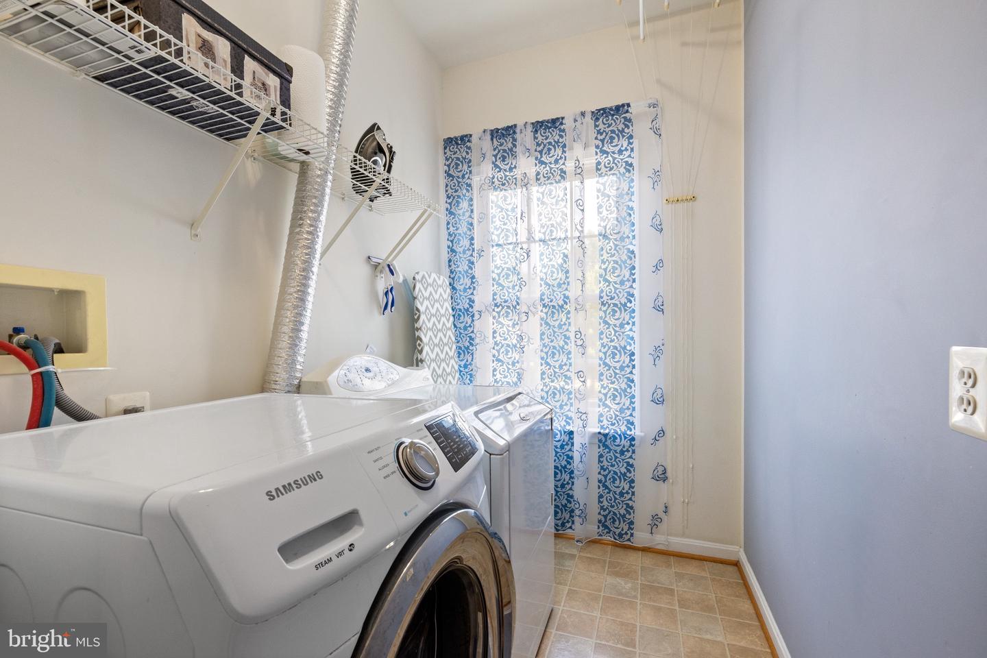 43656 RIVERPOINT DR, LEESBURG, Virginia 20176, 5 Bedrooms Bedrooms, 9 Rooms Rooms,3 BathroomsBathrooms,Residential,For sale,43656 RIVERPOINT DR,VALO2110894 MLS # VALO2110894