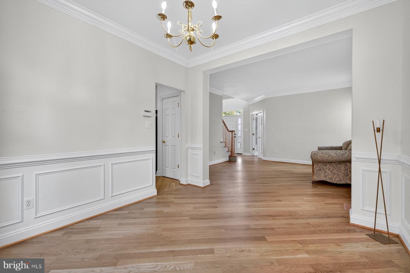 43656 RIVERPOINT DR, LEESBURG, Virginia 20176, 5 Bedrooms Bedrooms, 9 Rooms Rooms,3 BathroomsBathrooms,Residential,For sale,43656 RIVERPOINT DR,VALO2110894 MLS # VALO2110894