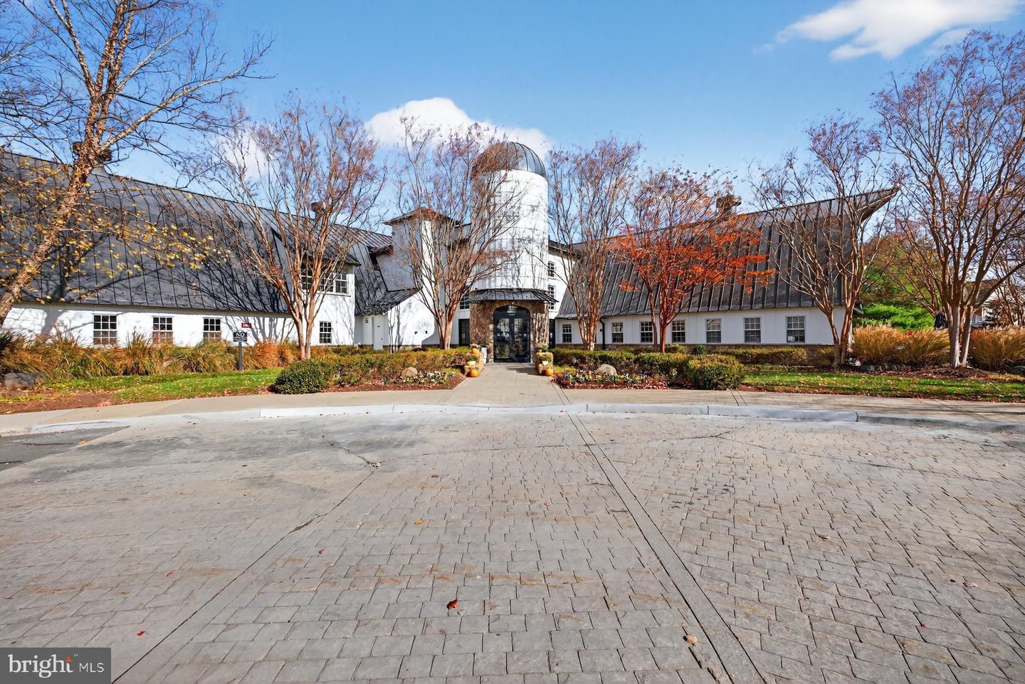 43656 RIVERPOINT DR, LEESBURG, Virginia 20176, 5 Bedrooms Bedrooms, 9 Rooms Rooms,3 BathroomsBathrooms,Residential,For sale,43656 RIVERPOINT DR,VALO2110894 MLS # VALO2110894