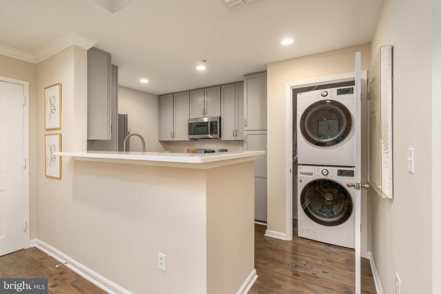 2001 12TH ST NW #213, WASHINGTON, District Of Columbia 20009, 2 Bedrooms Bedrooms, ,2 BathroomsBathrooms,Residential,For sale,2001 12TH ST NW #213,DCDC2241074 MLS # DCDC2241074