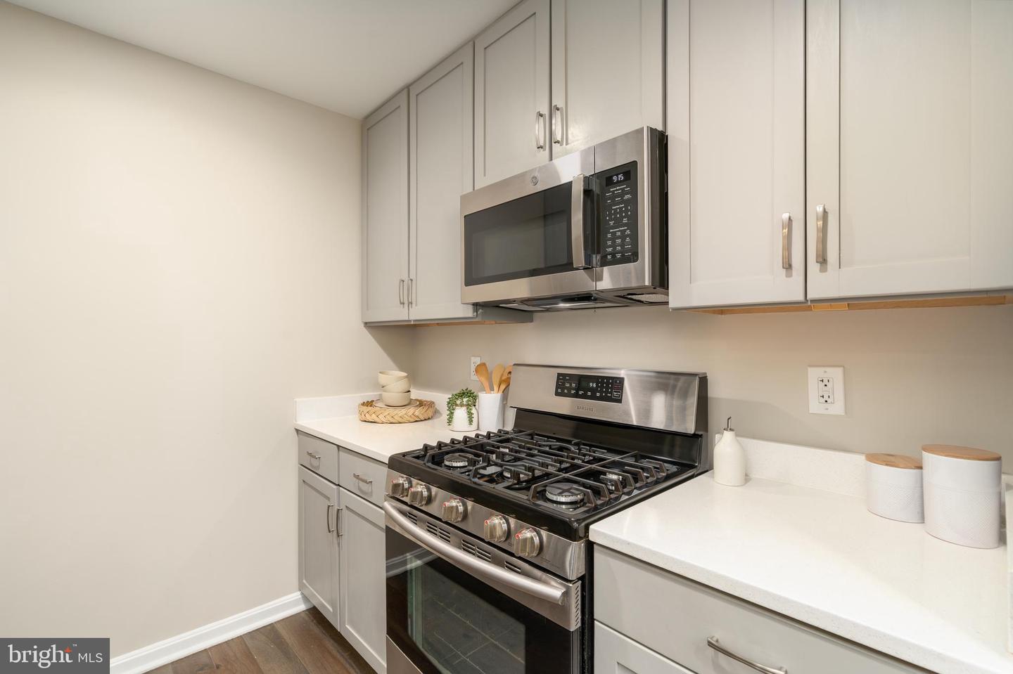 2001 12TH ST NW #213, WASHINGTON, District Of Columbia 20009, 2 Bedrooms Bedrooms, ,2 BathroomsBathrooms,Residential,For sale,2001 12TH ST NW #213,DCDC2241074 MLS # DCDC2241074