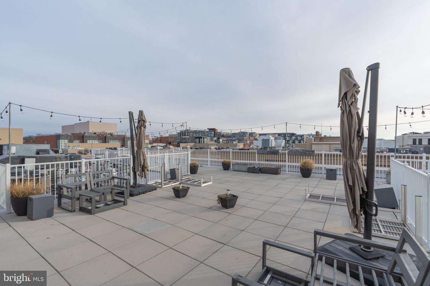 2001 12TH ST NW #213, WASHINGTON, District Of Columbia 20009, 2 Bedrooms Bedrooms, ,2 BathroomsBathrooms,Residential,For sale,2001 12TH ST NW #213,DCDC2241074 MLS # DCDC2241074