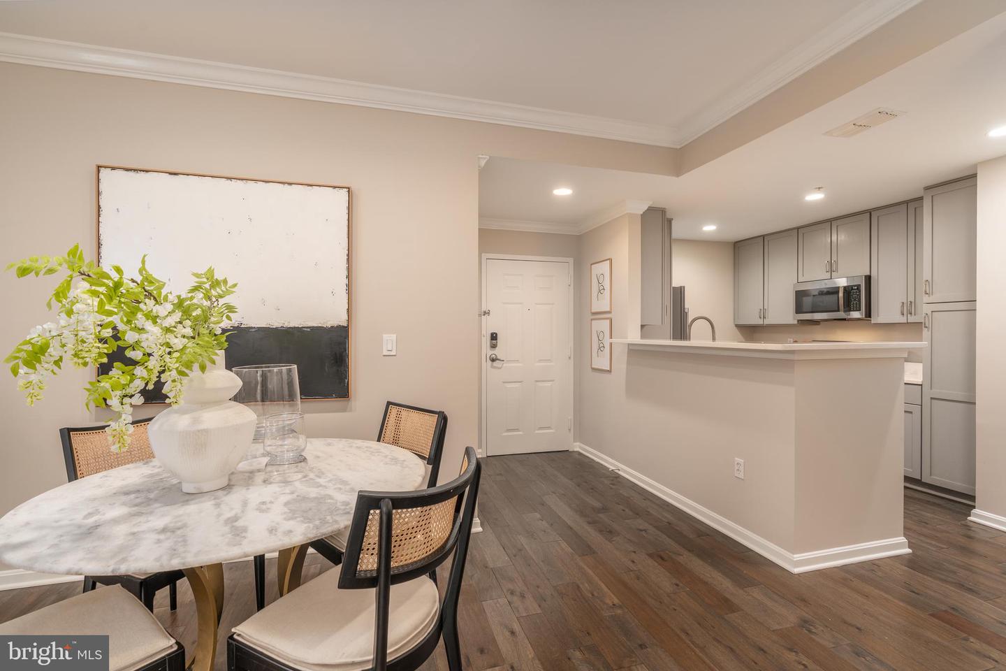 2001 12TH ST NW #213, WASHINGTON, District Of Columbia 20009, 2 Bedrooms Bedrooms, ,2 BathroomsBathrooms,Residential,For sale,2001 12TH ST NW #213,DCDC2241074 MLS # DCDC2241074