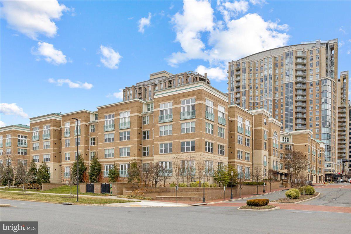 12000 MARKET ST #308, RESTON, Virginia 20190, 1 Bedroom Bedrooms, ,1 BathroomBathrooms,Residential,For sale,12000 MARKET ST #308,VAFX2285700 MLS # VAFX2285700