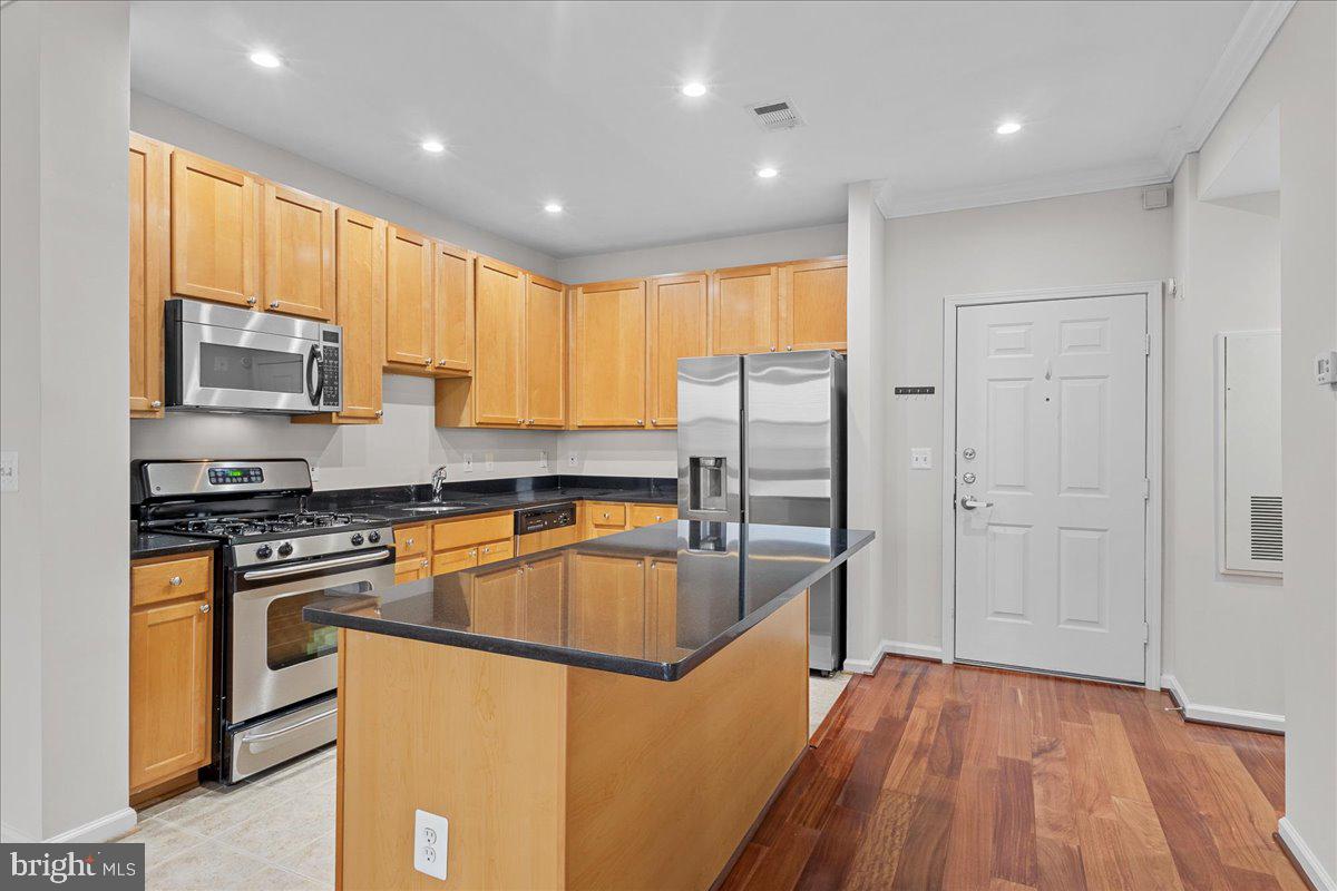 12000 MARKET ST #308, RESTON, Virginia 20190, 1 Bedroom Bedrooms, ,1 BathroomBathrooms,Residential,For sale,12000 MARKET ST #308,VAFX2285700 MLS # VAFX2285700