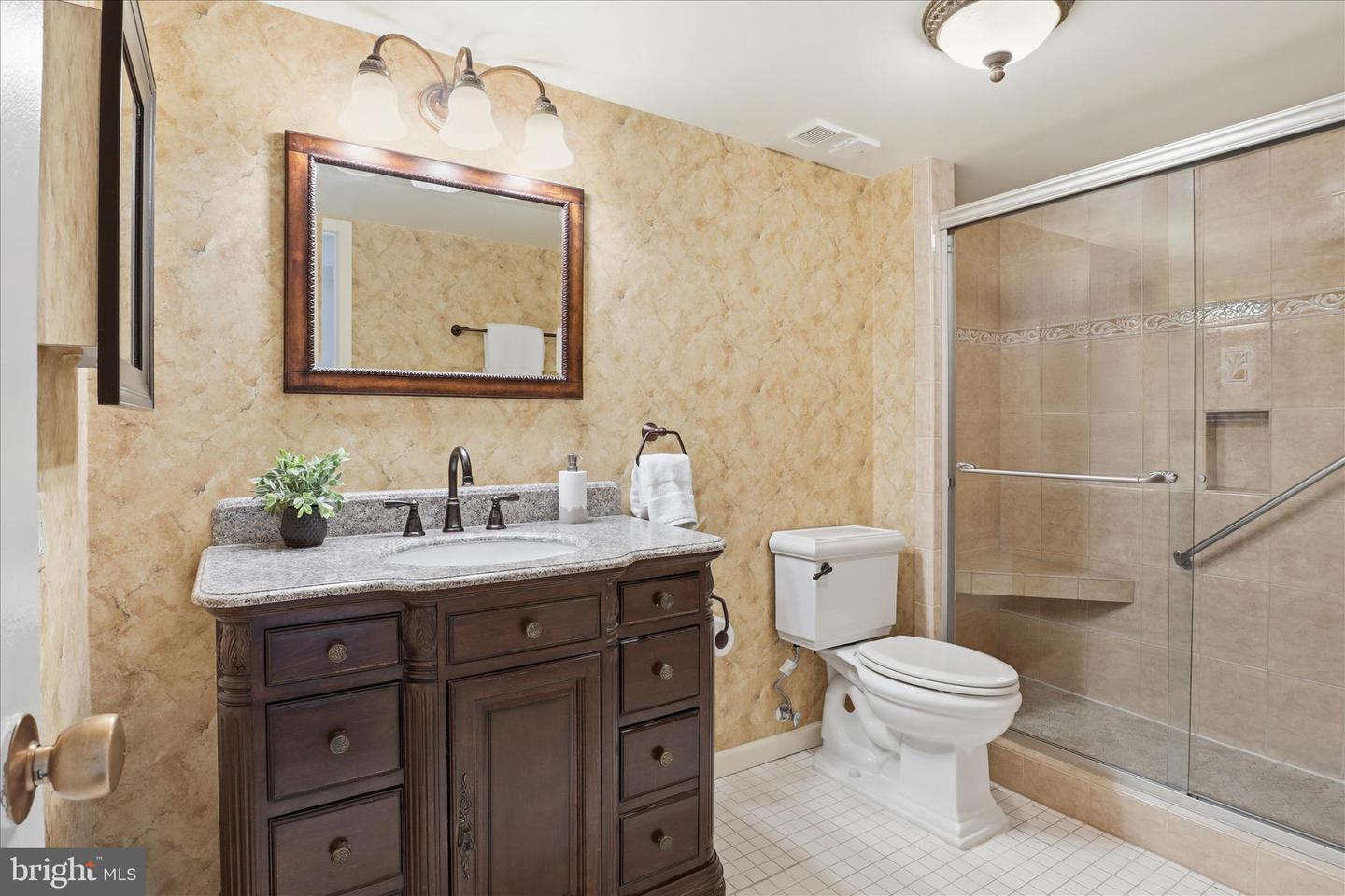 3713 S GEORGE MASON DR #1605W, FALLS CHURCH, Virginia 22041, 3 Bedrooms Bedrooms, ,2 BathroomsBathrooms,Residential,For sale,3713 S GEORGE MASON DR #1605W,VAFX2285770 MLS # VAFX2285770