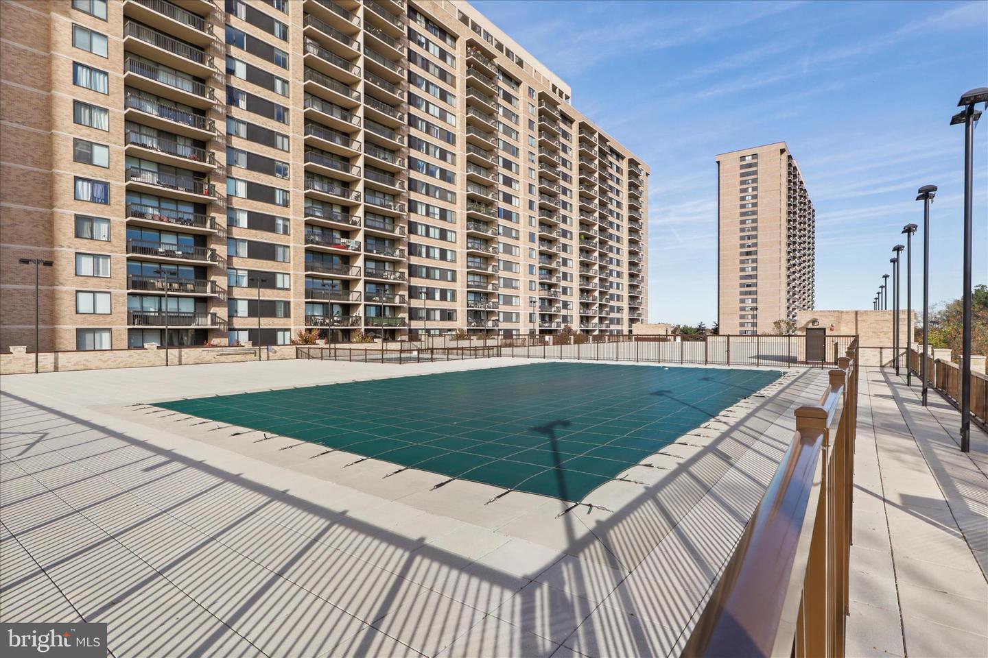 3713 S GEORGE MASON DR #1605W, FALLS CHURCH, Virginia 22041, 3 Bedrooms Bedrooms, ,2 BathroomsBathrooms,Residential,For sale,3713 S GEORGE MASON DR #1605W,VAFX2285770 MLS # VAFX2285770