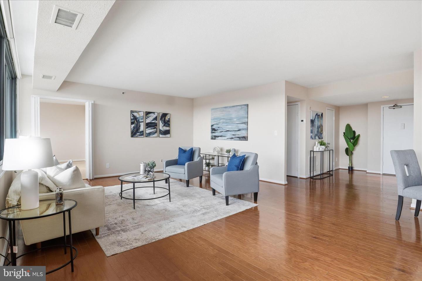 3713 S GEORGE MASON DR #1605W, FALLS CHURCH, Virginia 22041, 3 Bedrooms Bedrooms, ,2 BathroomsBathrooms,Residential,For sale,3713 S GEORGE MASON DR #1605W,VAFX2285770 MLS # VAFX2285770