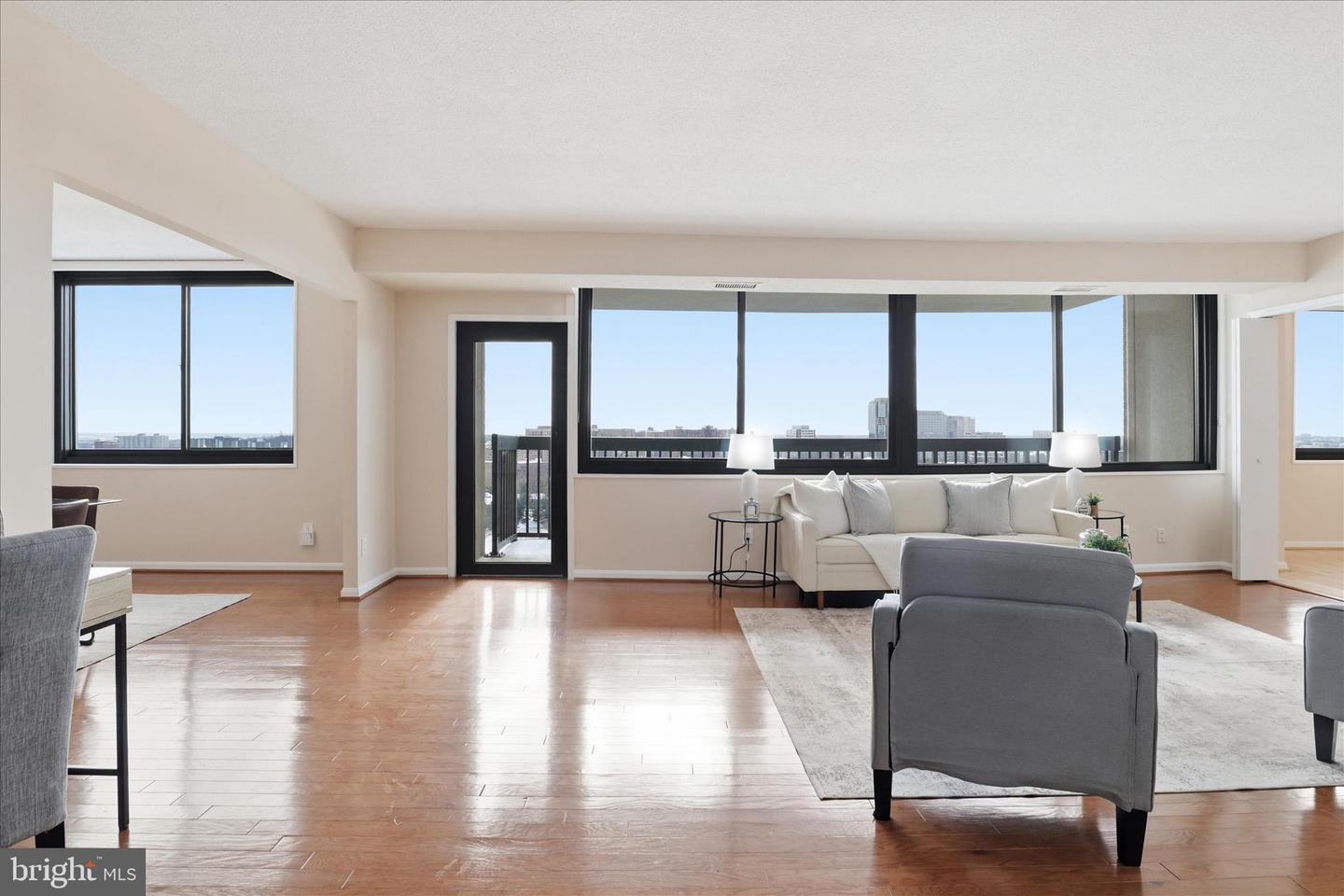 3713 S GEORGE MASON DR #1605W, FALLS CHURCH, Virginia 22041, 3 Bedrooms Bedrooms, ,2 BathroomsBathrooms,Residential,For sale,3713 S GEORGE MASON DR #1605W,VAFX2285770 MLS # VAFX2285770