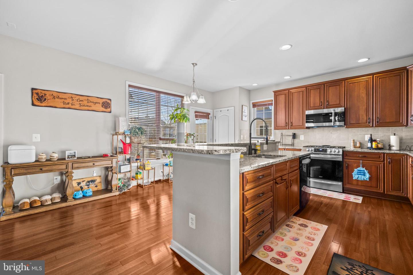 4669 ALLENS MILL BLVD, HAYMARKET, Virginia 20169, 4 Bedrooms Bedrooms, ,2 BathroomsBathrooms,Residential,For sale,4669 ALLENS MILL BLVD,VAPW2110716 MLS # VAPW2110716