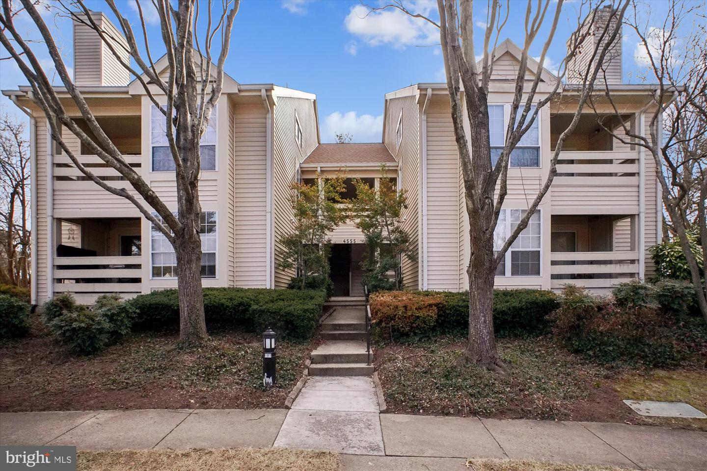 4555 INTERLACHEN CT #J, ALEXANDRIA, Virginia 22312, 2 Bedrooms Bedrooms, 9 Rooms Rooms,2 BathroomsBathrooms,Residential,For sale,4555 INTERLACHEN CT #J,VAFX2286948 MLS # VAFX2286948 4555 INTERLACHEN CT #J, ALEXANDRIA, Virginia 22312, 2 Bedrooms Bedrooms, 9 Rooms Rooms,2 BathroomsBathrooms,Residential,For sale,4555 INTERLACHEN CT #J,VAFX2286948 MLS # VAFX2286948