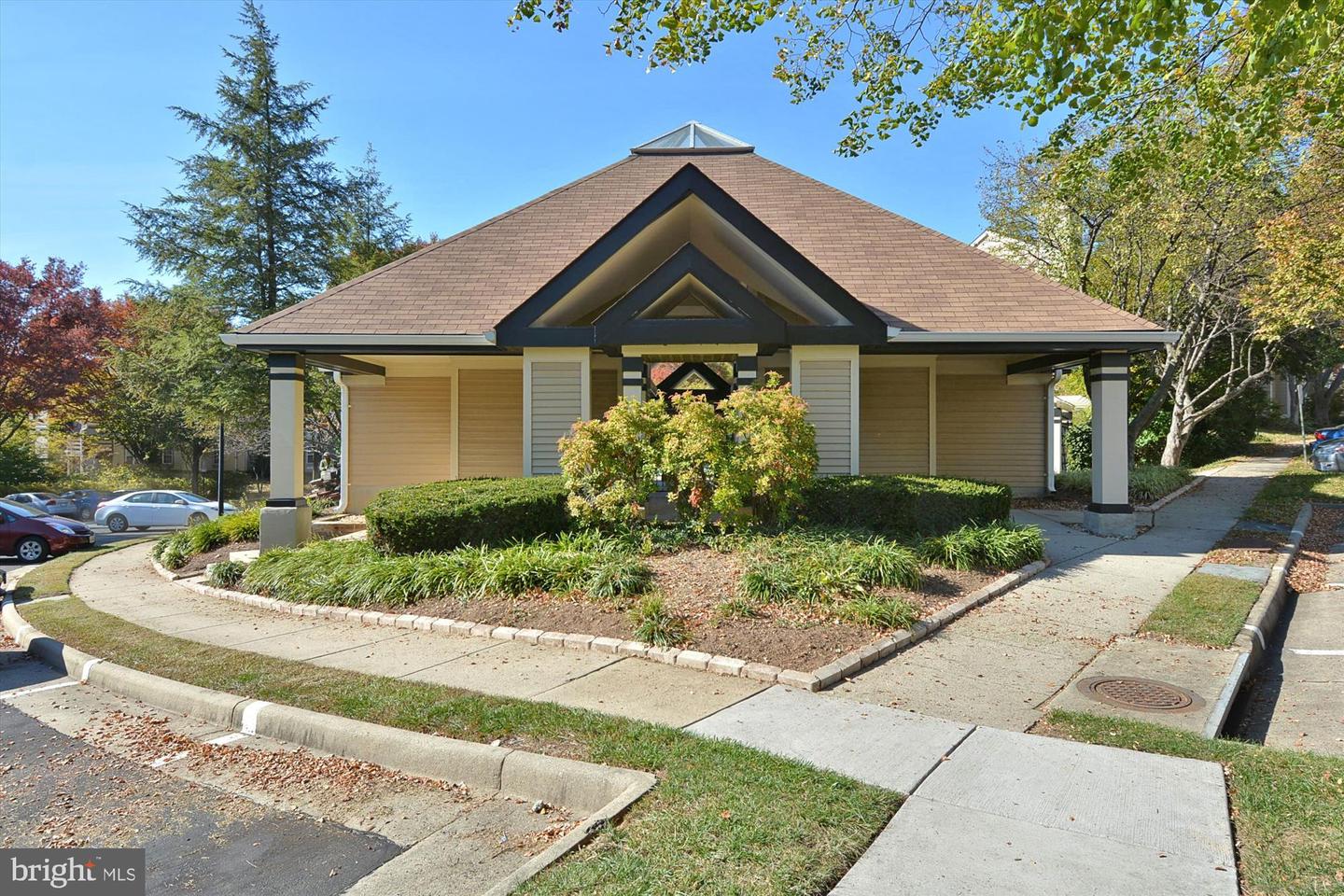 4555 INTERLACHEN CT #J, ALEXANDRIA, Virginia 22312, 2 Bedrooms Bedrooms, 9 Rooms Rooms,2 BathroomsBathrooms,Residential,For sale,4555 INTERLACHEN CT #J,VAFX2286948 MLS # VAFX2286948 4555 INTERLACHEN CT #J, ALEXANDRIA, Virginia 22312, 2 Bedrooms Bedrooms, 9 Rooms Rooms,2 BathroomsBathrooms,Residential,For sale,4555 INTERLACHEN CT #J,VAFX2286948 MLS # VAFX2286948