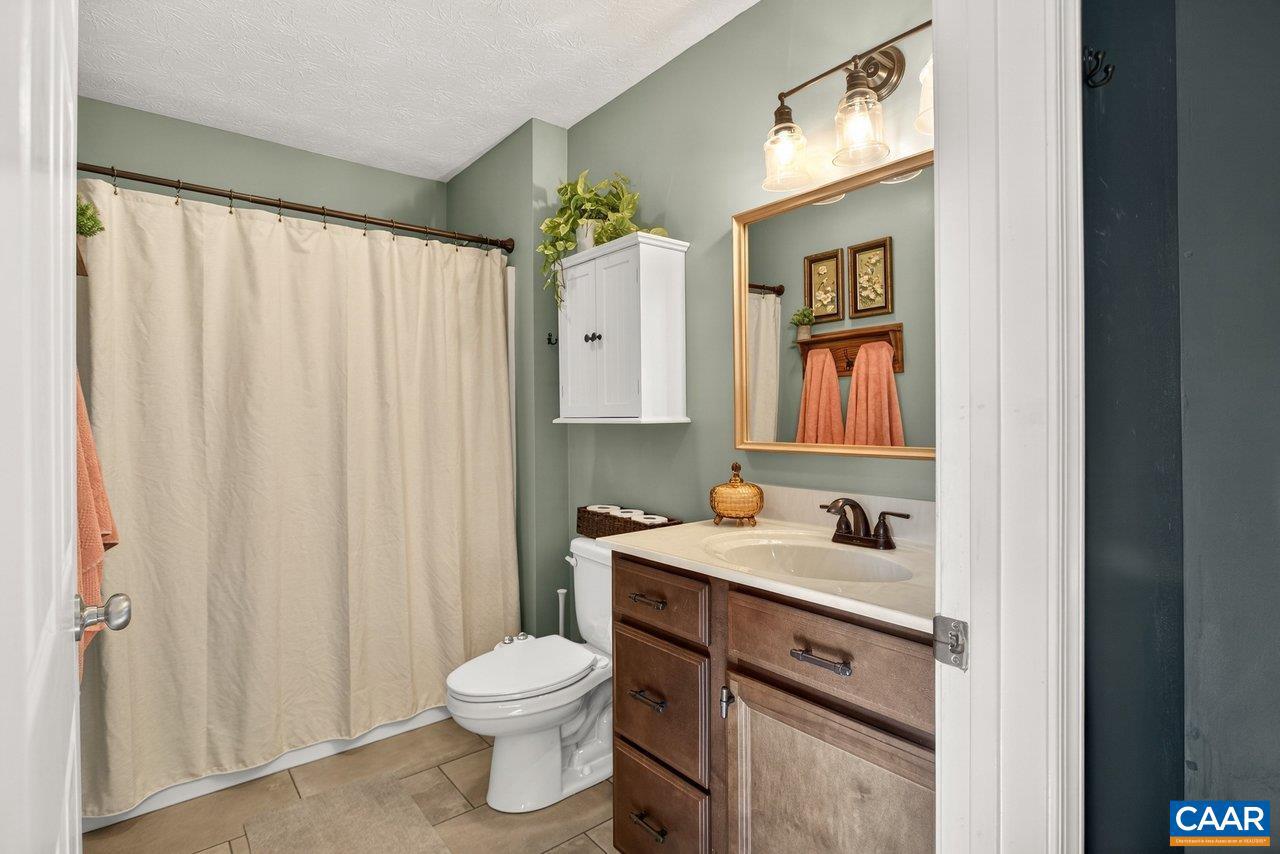 445 KIRBY AVE, WAYNESBORO, Virginia 22980, 3 Bedrooms Bedrooms, ,2 BathroomsBathrooms,Residential,For sale,445 KIRBY AVE,672726 MLS # 672726