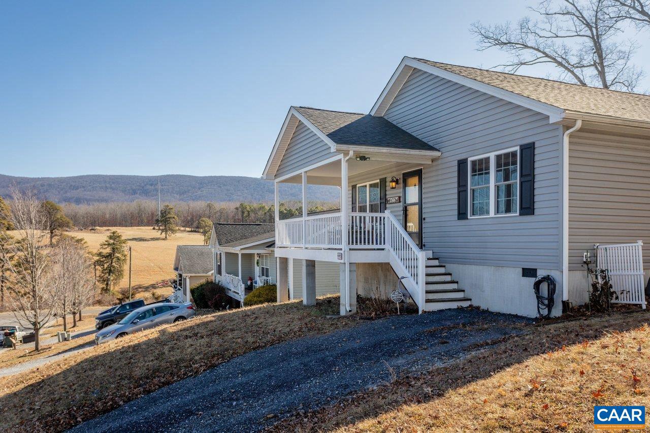 445 KIRBY AVE, WAYNESBORO, Virginia 22980, 3 Bedrooms Bedrooms, ,2 BathroomsBathrooms,Residential,For sale,445 KIRBY AVE,672726 MLS # 672726