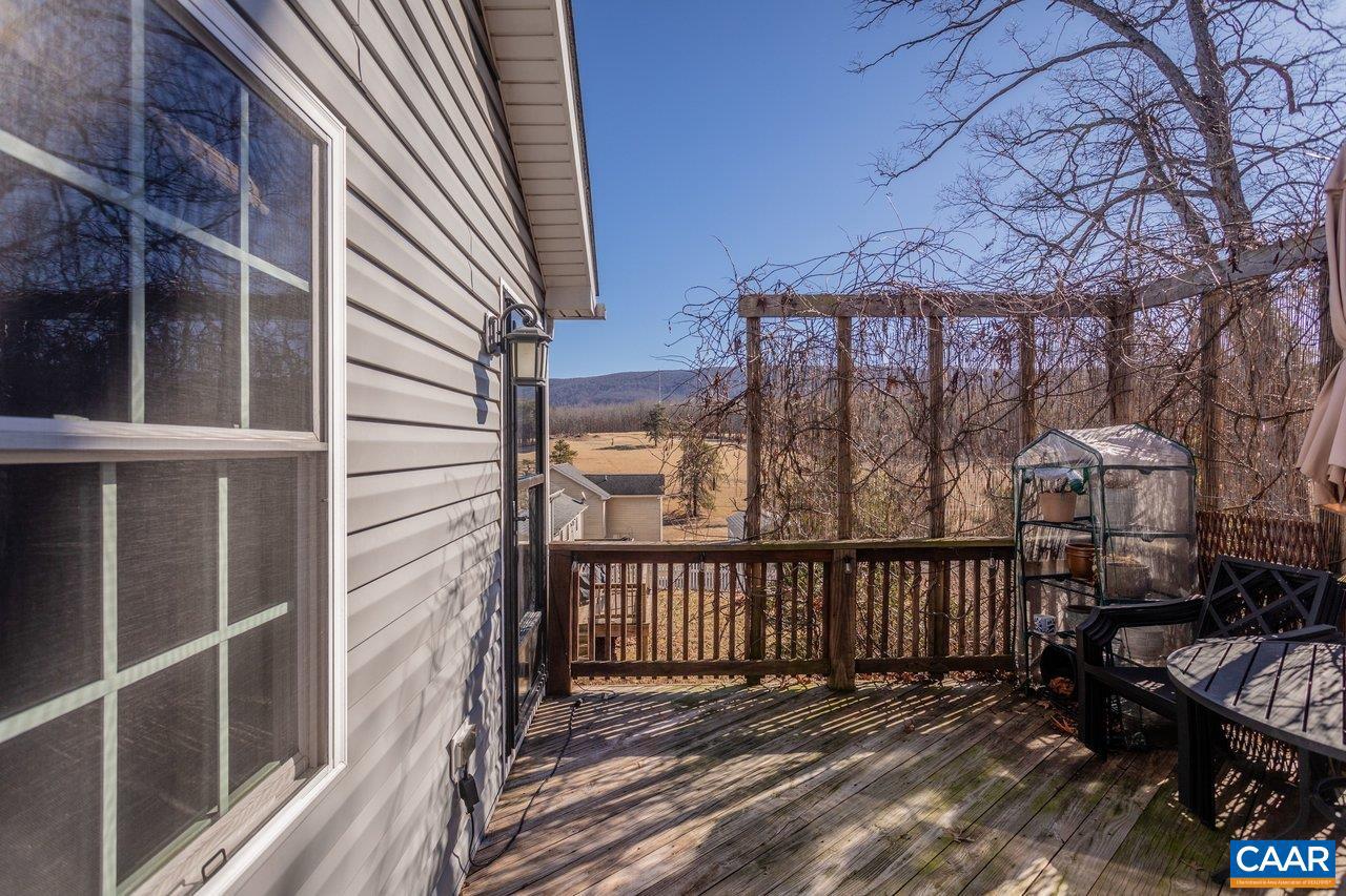 445 KIRBY AVE, WAYNESBORO, Virginia 22980, 3 Bedrooms Bedrooms, ,2 BathroomsBathrooms,Residential,For sale,445 KIRBY AVE,672726 MLS # 672726