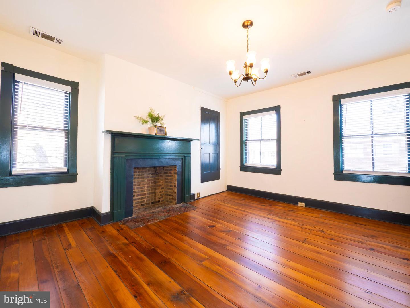 703 S LOUDOUN ST, WINCHESTER, Virginia 22601, 3 Bedrooms Bedrooms, ,2 BathroomsBathrooms,Residential,For sale,703 S LOUDOUN ST,VAWI2009838 MLS # VAWI2009838 703 S LOUDOUN ST, WINCHESTER, Virginia 22601, 3 Bedrooms Bedrooms, ,2 BathroomsBathrooms,Residential,For sale,703 S LOUDOUN ST,VAWI2009838 MLS # VAWI2009838