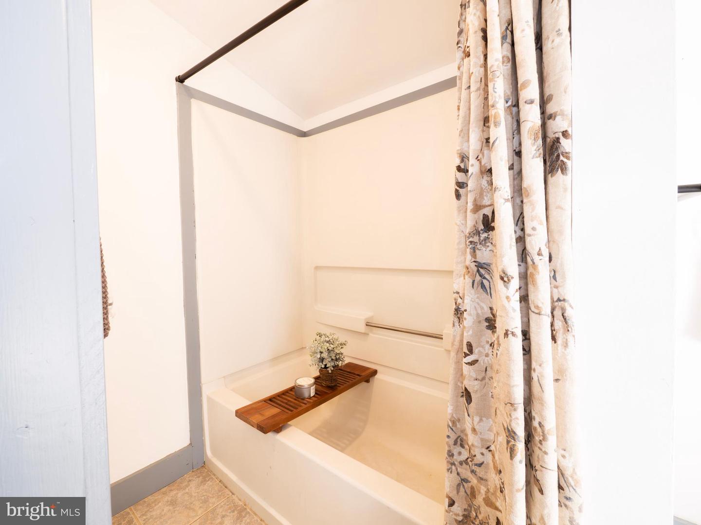 703 S LOUDOUN ST, WINCHESTER, Virginia 22601, 3 Bedrooms Bedrooms, ,2 BathroomsBathrooms,Residential,For sale,703 S LOUDOUN ST,VAWI2009838 MLS # VAWI2009838 703 S LOUDOUN ST, WINCHESTER, Virginia 22601, 3 Bedrooms Bedrooms, ,2 BathroomsBathrooms,Residential,For sale,703 S LOUDOUN ST,VAWI2009838 MLS # VAWI2009838