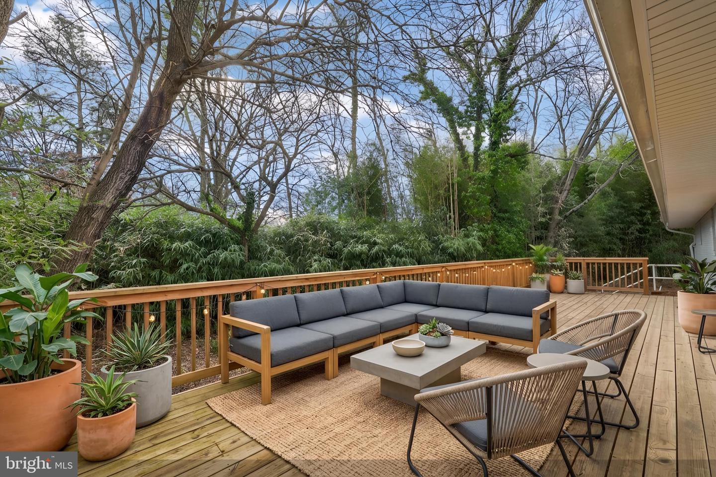 1001 WOODS PL, ALEXANDRIA, Virginia 22302, 5 Bedrooms Bedrooms, ,3 BathroomsBathrooms,Residential,For sale,1001 WOODS PL,VAAX2053460 MLS # VAAX2053460