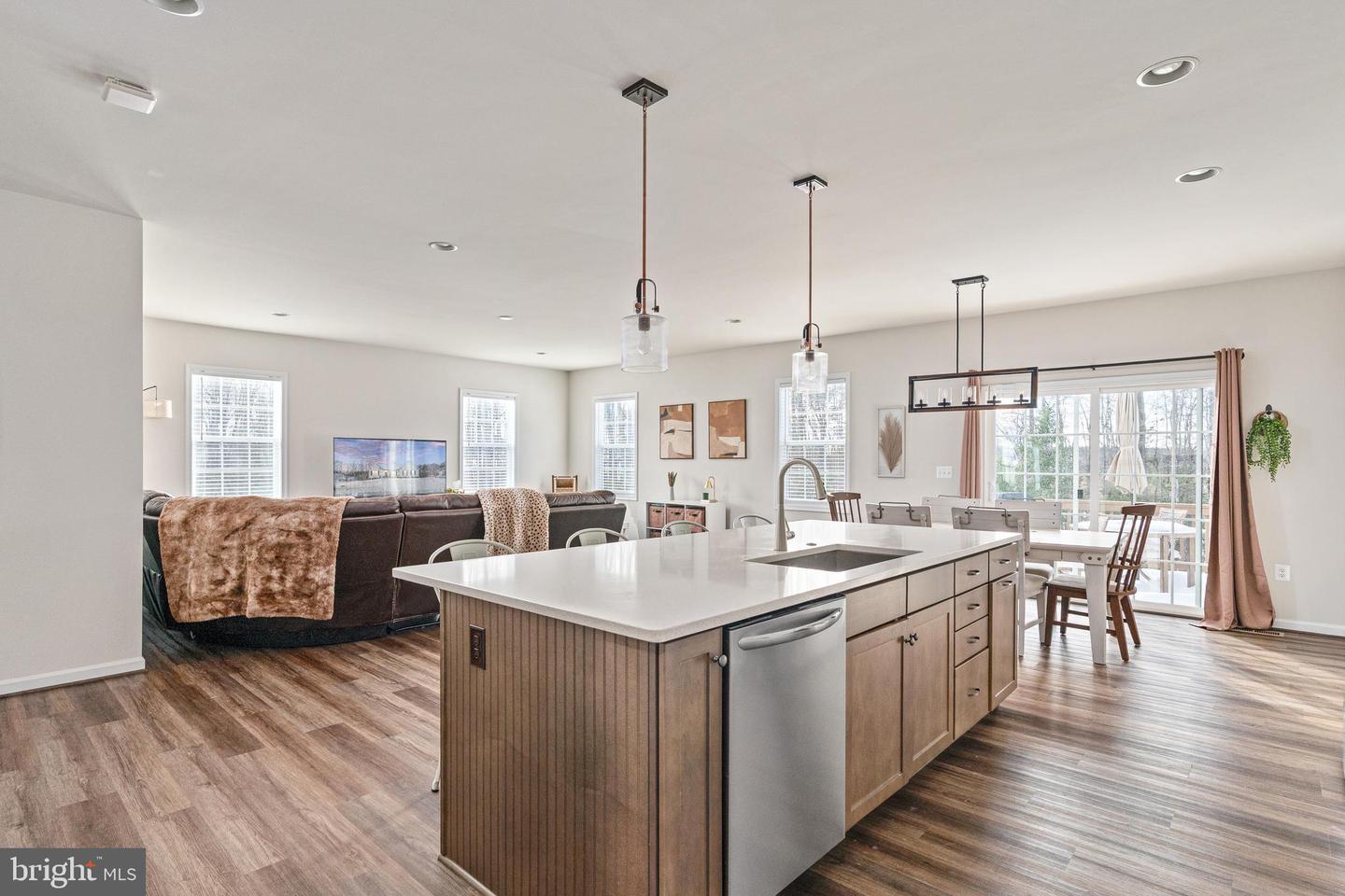 11725 ROBIN WOODS CIR, SPOTSYLVANIA, Virginia 22551, 4 Bedrooms Bedrooms, ,3 BathroomsBathrooms,Residential,For sale,11725 ROBIN WOODS CIR,VASP2038846 MLS # VASP2038846