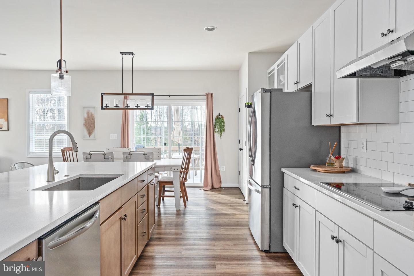 11725 ROBIN WOODS CIR, SPOTSYLVANIA, Virginia 22551, 4 Bedrooms Bedrooms, ,3 BathroomsBathrooms,Residential,For sale,11725 ROBIN WOODS CIR,VASP2038846 MLS # VASP2038846