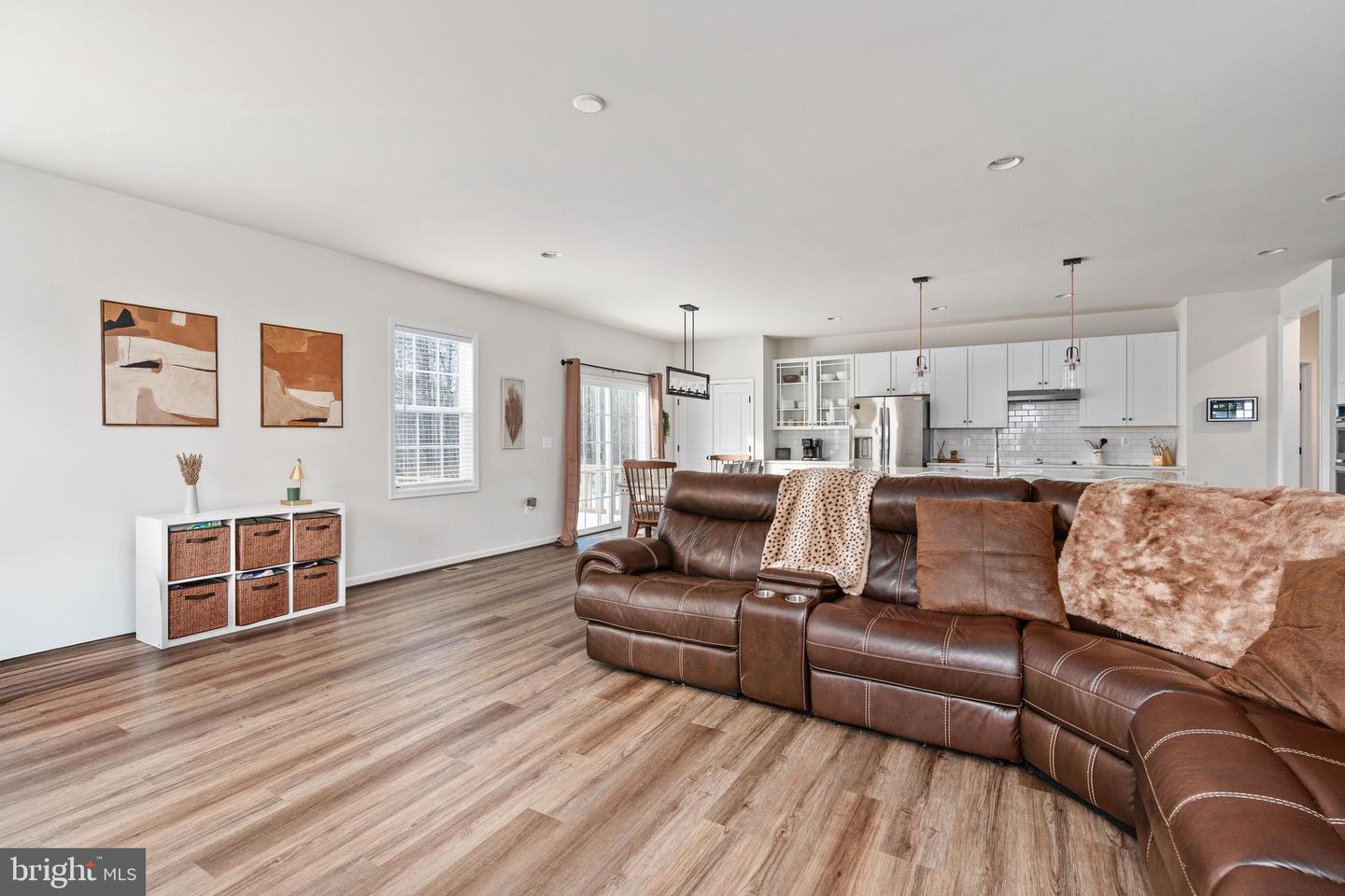 11725 ROBIN WOODS CIR, SPOTSYLVANIA, Virginia 22551, 4 Bedrooms Bedrooms, ,3 BathroomsBathrooms,Residential,For sale,11725 ROBIN WOODS CIR,VASP2038846 MLS # VASP2038846