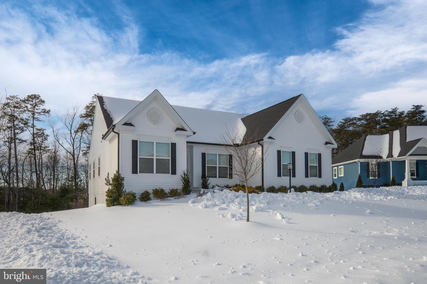 11725 ROBIN WOODS CIR, SPOTSYLVANIA, Virginia 22551, 4 Bedrooms Bedrooms, ,3 BathroomsBathrooms,Residential,For sale,11725 ROBIN WOODS CIR,VASP2038846 MLS # VASP2038846