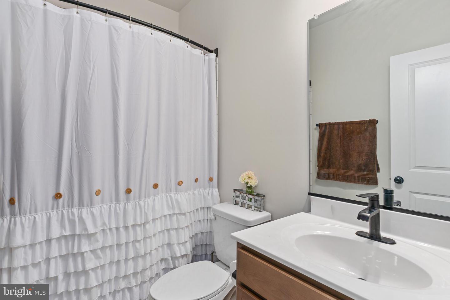 11725 ROBIN WOODS CIR, SPOTSYLVANIA, Virginia 22551, 4 Bedrooms Bedrooms, ,3 BathroomsBathrooms,Residential,For sale,11725 ROBIN WOODS CIR,VASP2038846 MLS # VASP2038846