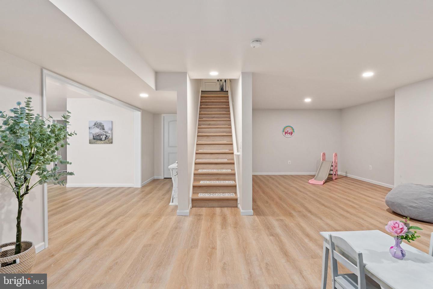 11725 ROBIN WOODS CIR, SPOTSYLVANIA, Virginia 22551, 4 Bedrooms Bedrooms, ,3 BathroomsBathrooms,Residential,For sale,11725 ROBIN WOODS CIR,VASP2038846 MLS # VASP2038846