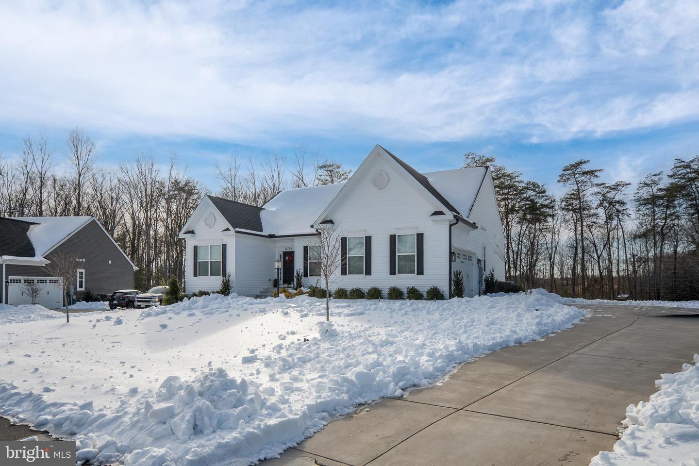 11725 ROBIN WOODS CIR, SPOTSYLVANIA, Virginia 22551, 4 Bedrooms Bedrooms, ,3 BathroomsBathrooms,Residential,For sale,11725 ROBIN WOODS CIR,VASP2038846 MLS # VASP2038846