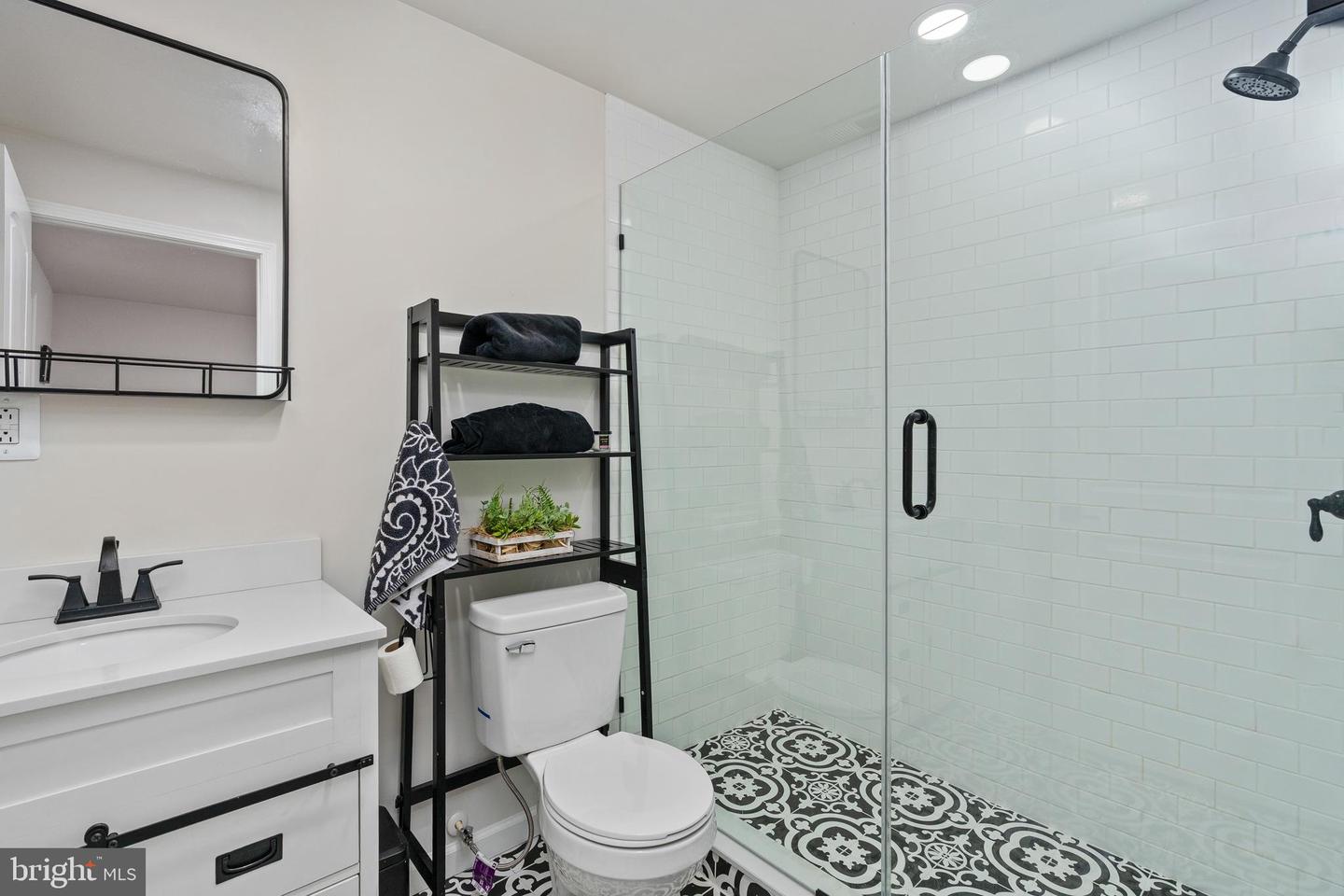 11725 ROBIN WOODS CIR, SPOTSYLVANIA, Virginia 22551, 4 Bedrooms Bedrooms, ,3 BathroomsBathrooms,Residential,For sale,11725 ROBIN WOODS CIR,VASP2038846 MLS # VASP2038846