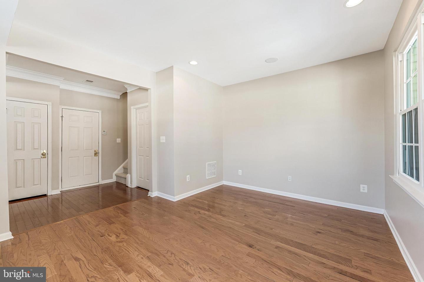 20401 TRAILS END TER, ASHBURN, Virginia 20147, 2 Bedrooms Bedrooms, ,2 BathroomsBathrooms,Residential,For sale,20401 TRAILS END TER,VALO2114620 MLS # VALO2114620 20401 TRAILS END TER, ASHBURN, Virginia 20147, 2 Bedrooms Bedrooms, ,2 BathroomsBathrooms,Residential,For sale,20401 TRAILS END TER,VALO2114620 MLS # VALO2114620