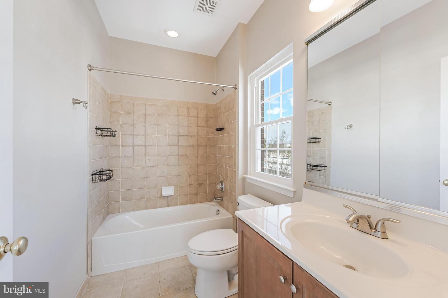 20401 TRAILS END TER, ASHBURN, Virginia 20147, 2 Bedrooms Bedrooms, ,2 BathroomsBathrooms,Residential,For sale,20401 TRAILS END TER,VALO2114620 MLS # VALO2114620 20401 TRAILS END TER, ASHBURN, Virginia 20147, 2 Bedrooms Bedrooms, ,2 BathroomsBathrooms,Residential,For sale,20401 TRAILS END TER,VALO2114620 MLS # VALO2114620