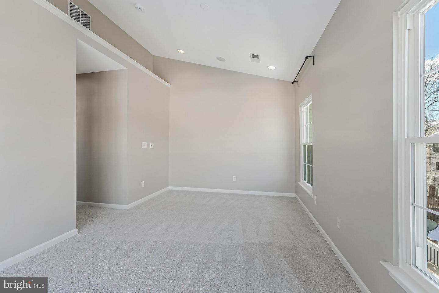 20401 TRAILS END TER, ASHBURN, Virginia 20147, 2 Bedrooms Bedrooms, ,2 BathroomsBathrooms,Residential,For sale,20401 TRAILS END TER,VALO2114620 MLS # VALO2114620 20401 TRAILS END TER, ASHBURN, Virginia 20147, 2 Bedrooms Bedrooms, ,2 BathroomsBathrooms,Residential,For sale,20401 TRAILS END TER,VALO2114620 MLS # VALO2114620