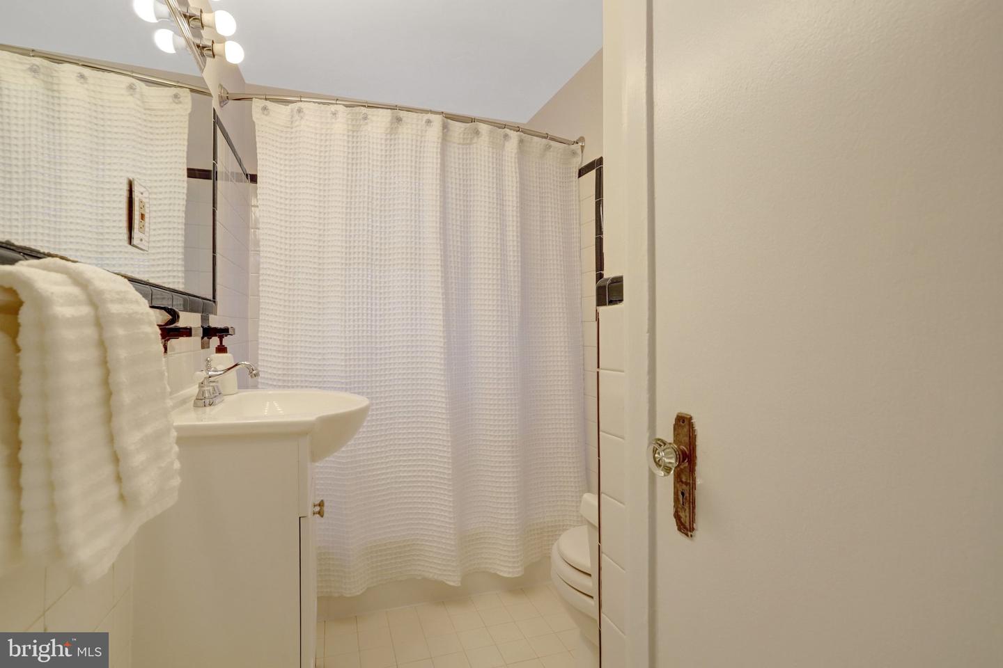 700 S ARLINGTON MILL DR #15204, ARLINGTON, Virginia 22204, 2 Bedrooms Bedrooms, ,1 BathroomBathrooms,Residential,For sale,700 S ARLINGTON MILL DR #15204,VAAR2068148 MLS # VAAR2068148 700 S ARLINGTON MILL DR #15204, ARLINGTON, Virginia 22204, 2 Bedrooms Bedrooms, ,1 BathroomBathrooms,Residential,For sale,700 S ARLINGTON MILL DR #15204,VAAR2068148 MLS # VAAR2068148