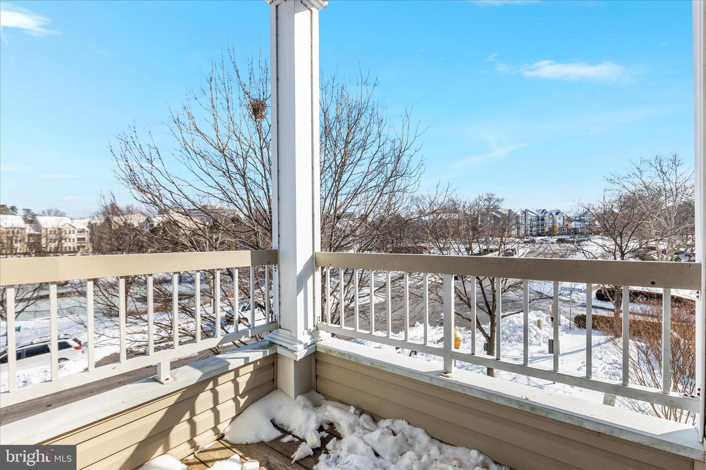 4200 MOZART BRIGADE LN #N, FAIRFAX, Virginia 22033, 2 Bedrooms Bedrooms, ,2 BathroomsBathrooms,Residential,For sale,4200 MOZART BRIGADE LN #N,VAFX2287570 MLS # VAFX2287570