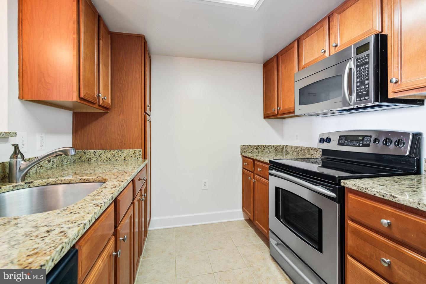 11800 SUNSET HILLS RD #702, RESTON, Virginia 20190, 2 Bedrooms Bedrooms, ,2 BathroomsBathrooms,Residential,For sale,11800 SUNSET HILLS RD #702,VAFX2287826 MLS # VAFX2287826 11800 SUNSET HILLS RD #702, RESTON, Virginia 20190, 2 Bedrooms Bedrooms, ,2 BathroomsBathrooms,Residential,For sale,11800 SUNSET HILLS RD #702,VAFX2287826 MLS # VAFX2287826