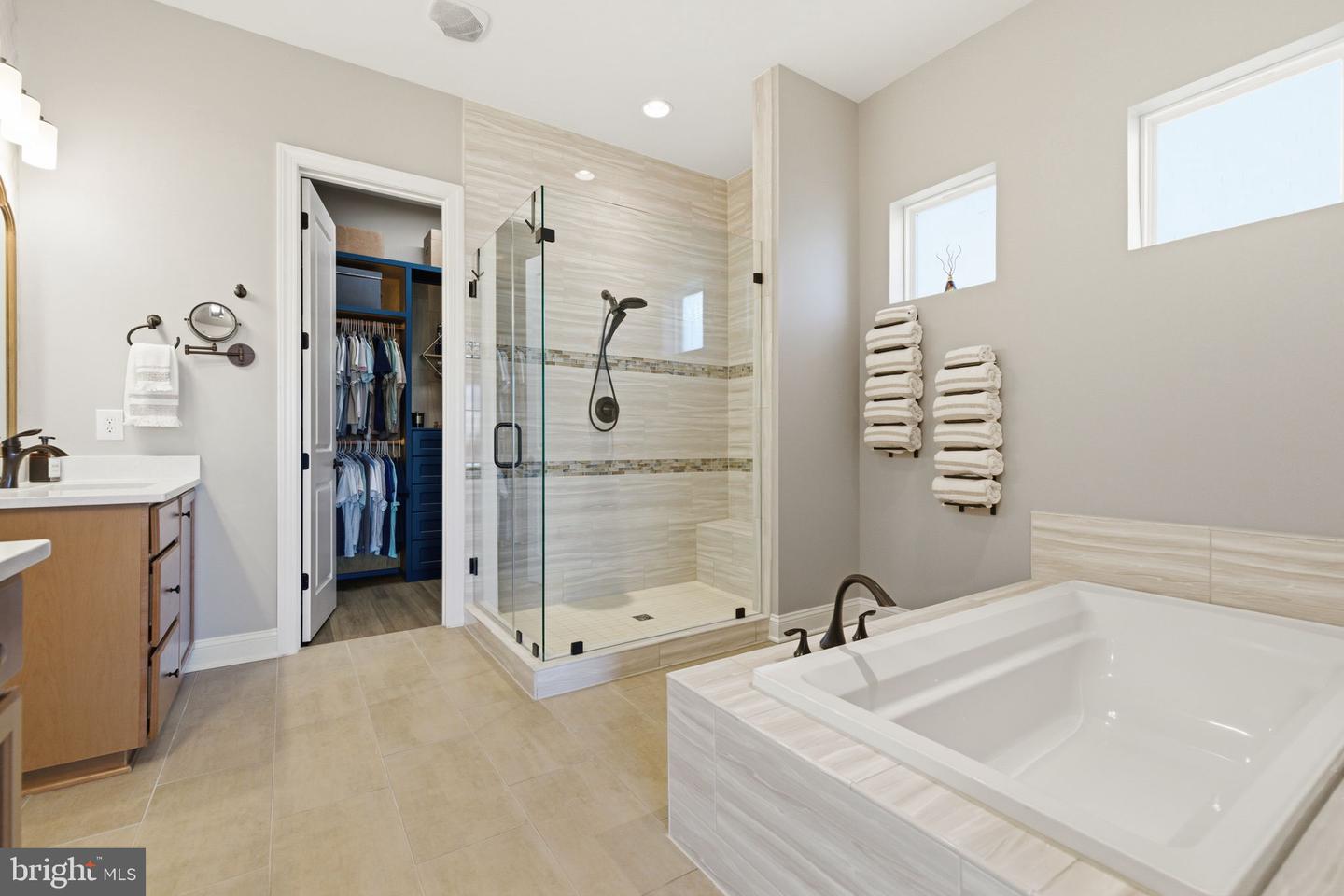 117 PINTAIL WAY, LAKE FREDERICK, Virginia 22630, 4 Bedrooms Bedrooms, ,4 BathroomsBathrooms,Residential,For sale,117 PINTAIL WAY,VAFV2039252 MLS # VAFV2039252