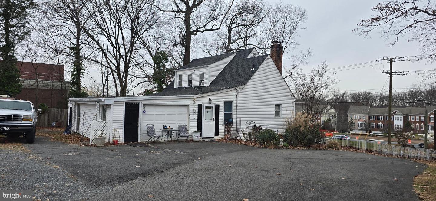 13346 REGAL CREST DR, CLIFTON, Virginia 20124, 4 Bedrooms Bedrooms, ,2 BathroomsBathrooms,Residential,For sale,13346 REGAL CREST DR,VAFX2287956 MLS # VAFX2287956