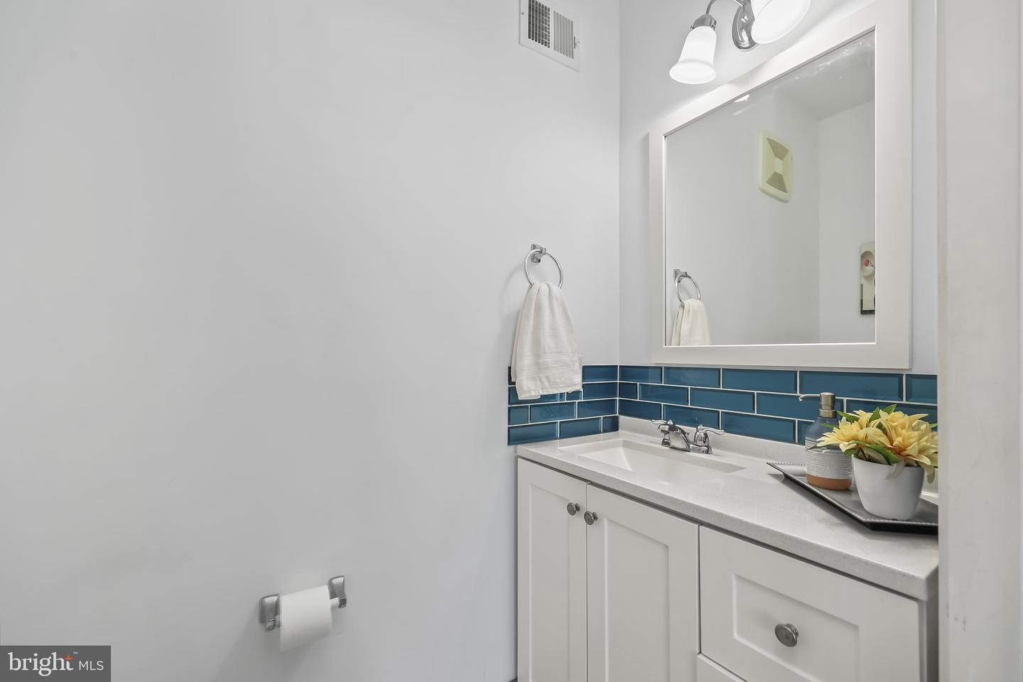 17016 BEVERIDGE DR, DUMFRIES, Virginia 22026, 3 Bedrooms Bedrooms, ,2 BathroomsBathrooms,Residential,For sale,17016 BEVERIDGE DR,VAPW2111452 MLS # VAPW2111452