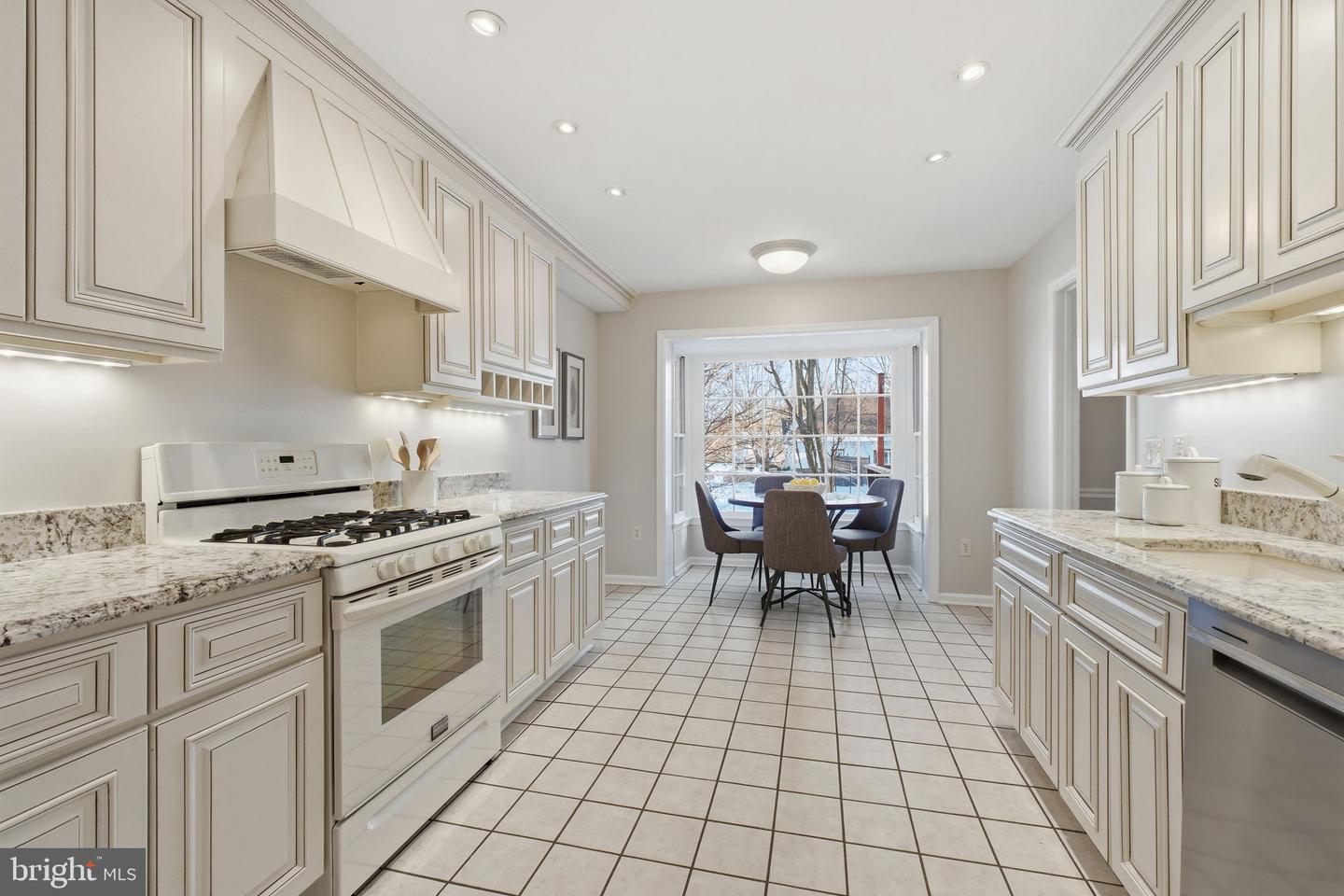 2145 KINGS MILL CT, FALLS CHURCH, Virginia 22043, 4 Bedrooms Bedrooms, ,3 BathroomsBathrooms,Residential,For sale,2145 KINGS MILL CT,VAFX2287962 MLS # VAFX2287962