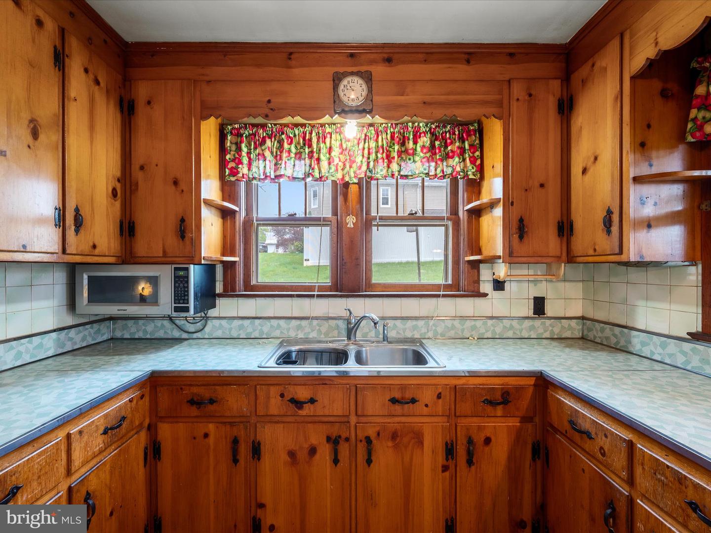 1714 N ROYAL AVE, FRONT ROYAL, Virginia 22630, 4 Bedrooms Bedrooms, ,2 BathroomsBathrooms,Residential,For sale,1714 N ROYAL AVE,VAWR2012584 MLS # VAWR2012584 1714 N ROYAL AVE, FRONT ROYAL, Virginia 22630, 4 Bedrooms Bedrooms, ,2 BathroomsBathrooms,Residential,For sale,1714 N ROYAL AVE,VAWR2012584 MLS # VAWR2012584